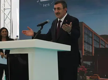 Cevdet Yılmaz: Üniversite hastanelerimizi geleceğe daha güçlü bir şekilde taşımayı hedefliyoruz