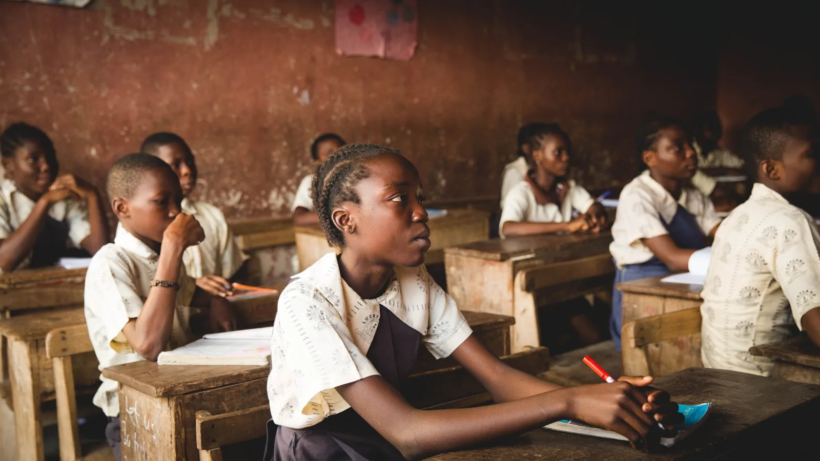 Sahara Altı Afrika'da ergen annelerde yetersiz beslenme, depresyon ve HIV riskini artırıyor