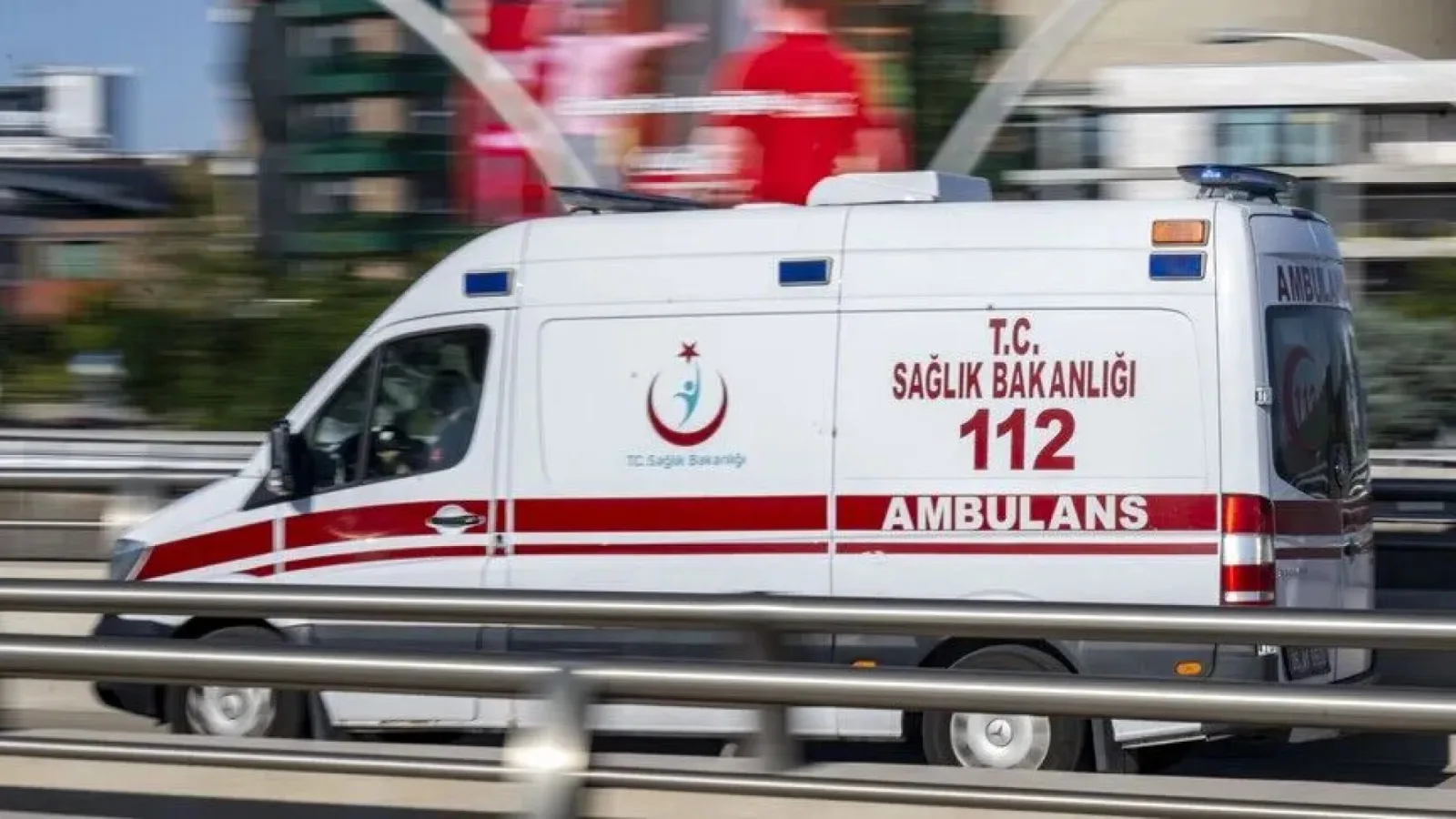 İstanbul'da ambulans ulaşım süresi yanlış parklarla uzatıyor