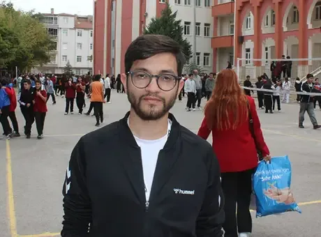 Yüzde 62 görme engelli öğretmen olarak mezun olduğu okula atandı