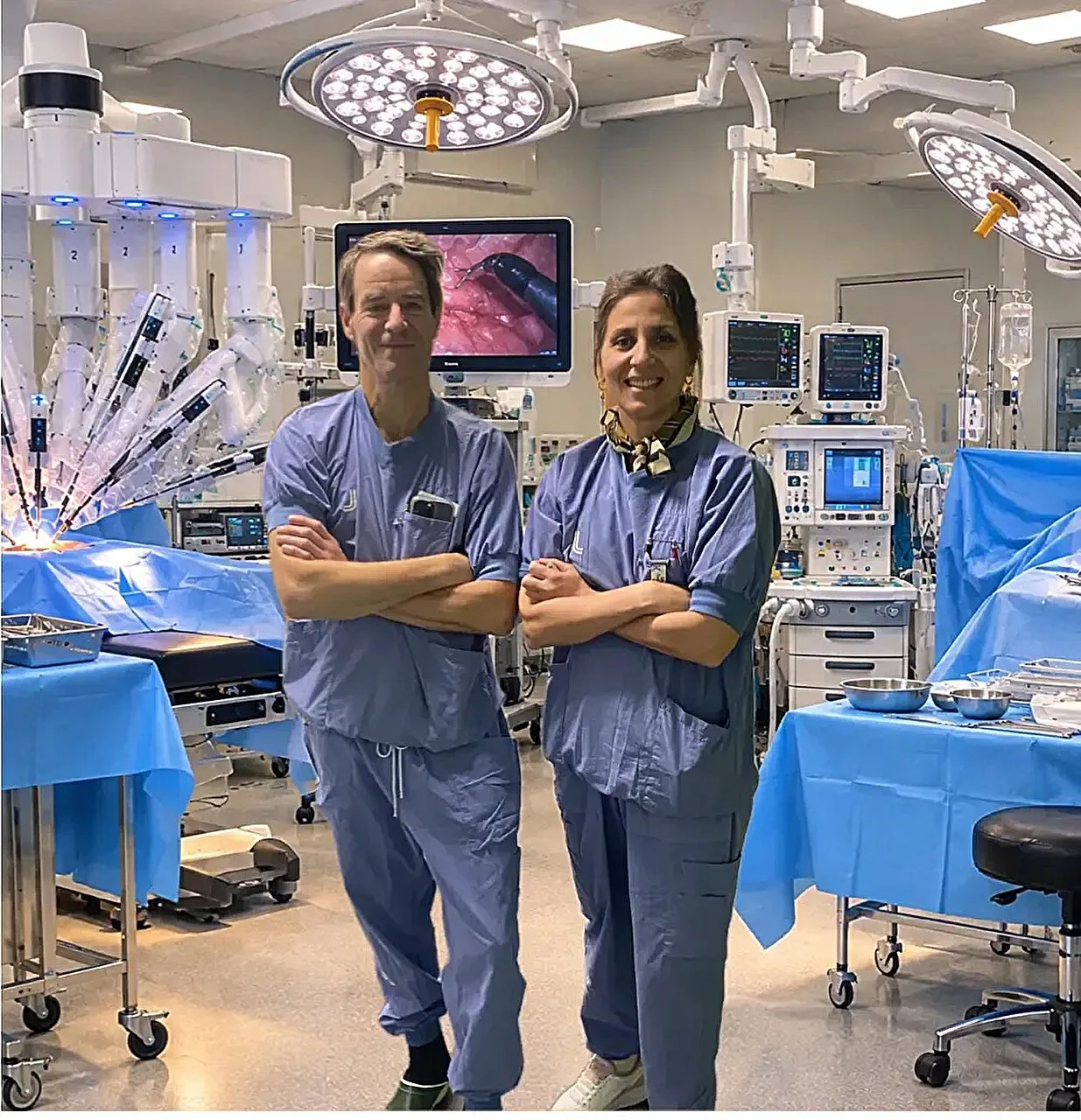 Servikal kanser cerrahisinde robot destekli ve açık cerrahi arasında erken dönüşümde benzer sonuç